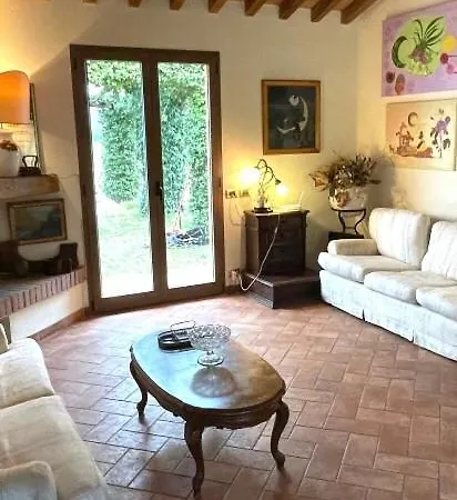 Paola *